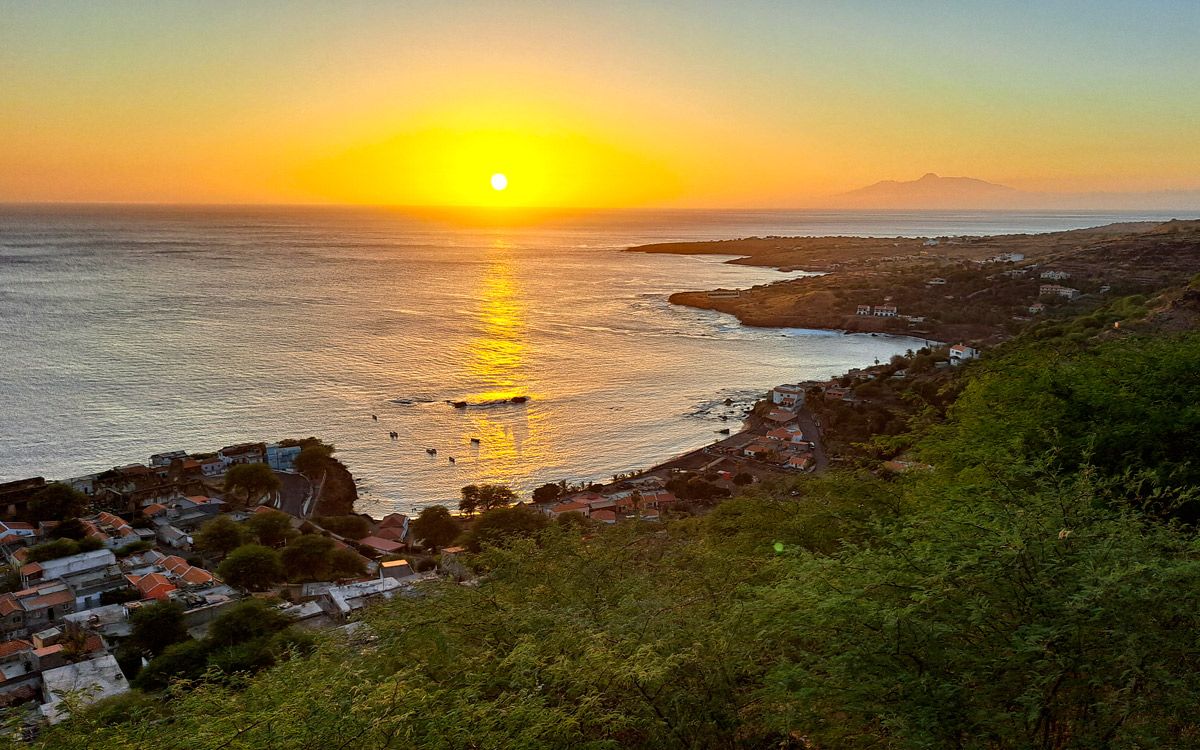 Arquipélago de Cabo Verde, 10 ilhas. Quem vê quem?