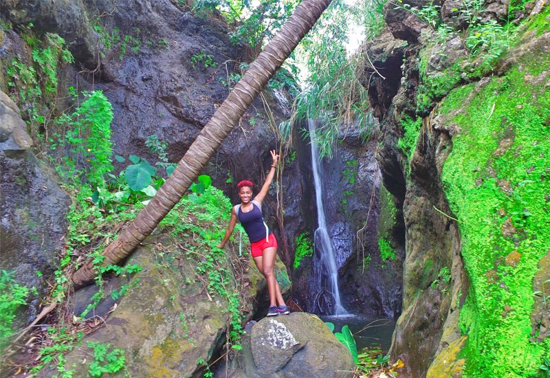 [com VÍDEO] As trilhas para caminhada na Ribeira de Gongon são das mais lindas da ilha de Santiago