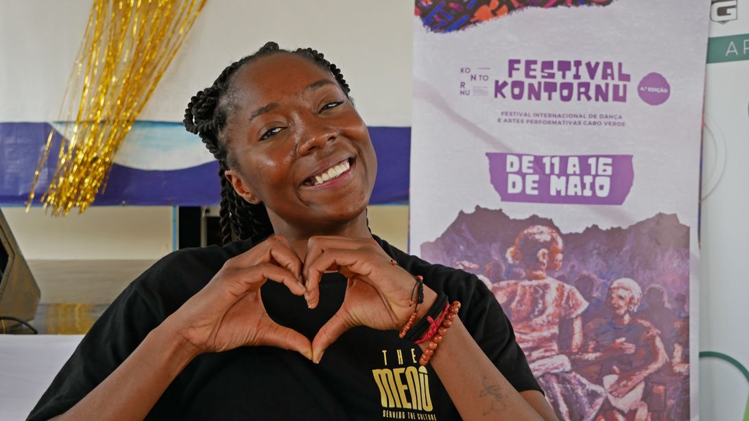Crioula nascida em Portugal, bailarina em Paris: a primeira viagem de Lúcia a Cabo Verde
